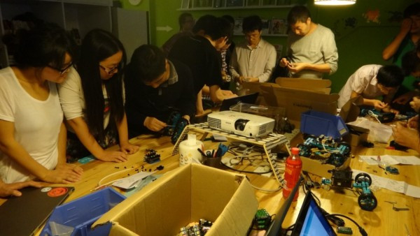 深圳創(chuàng)客.jpg 深圳創(chuàng)客.jpg