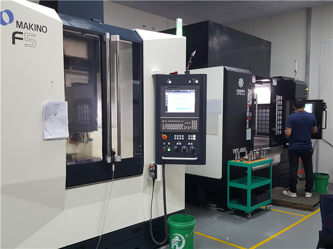 牧野高速電腦鑼.jpg 牧野高速電腦鑼.jpg