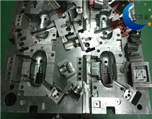 醫(yī)療用品塑膠模具 醫(yī)療用品塑膠模具